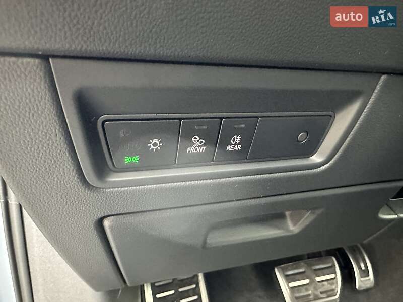 Внедорожник / Кроссовер Volkswagen Touareg 2018 в Полтаве