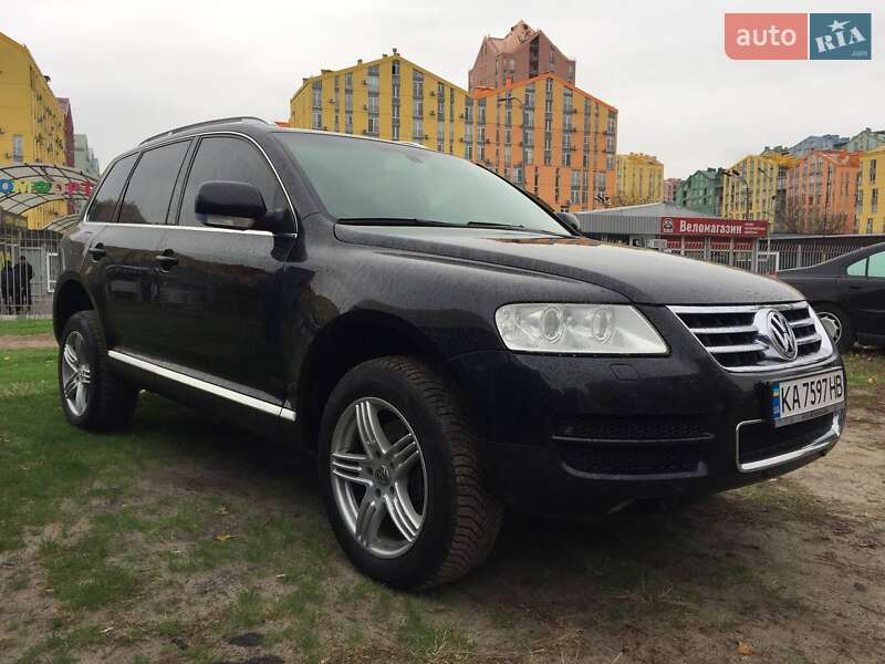 Внедорожник / Кроссовер Volkswagen Touareg 2004 в Киеве