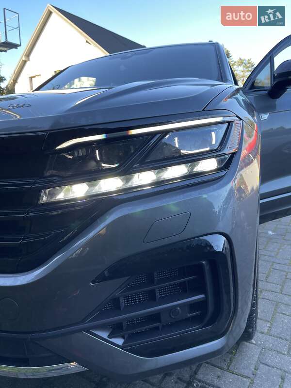 Внедорожник / Кроссовер Volkswagen Touareg 2020 в Одессе