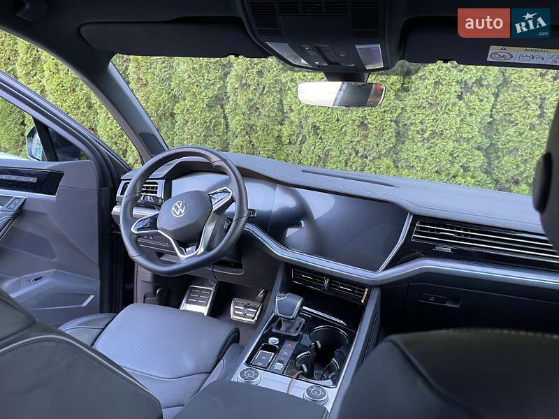 Внедорожник / Кроссовер Volkswagen Touareg 2020 в Одессе