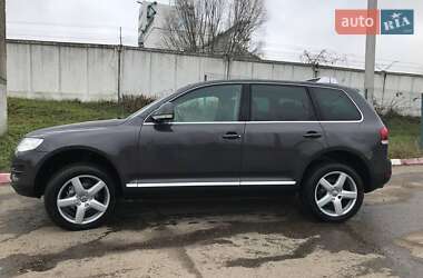 Внедорожник / Кроссовер Volkswagen Touareg 2007 в 