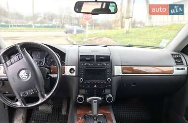 Внедорожник / Кроссовер Volkswagen Touareg 2007 в 