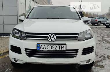 Позашляховик / Кросовер Volkswagen Touareg 2013 в Києві