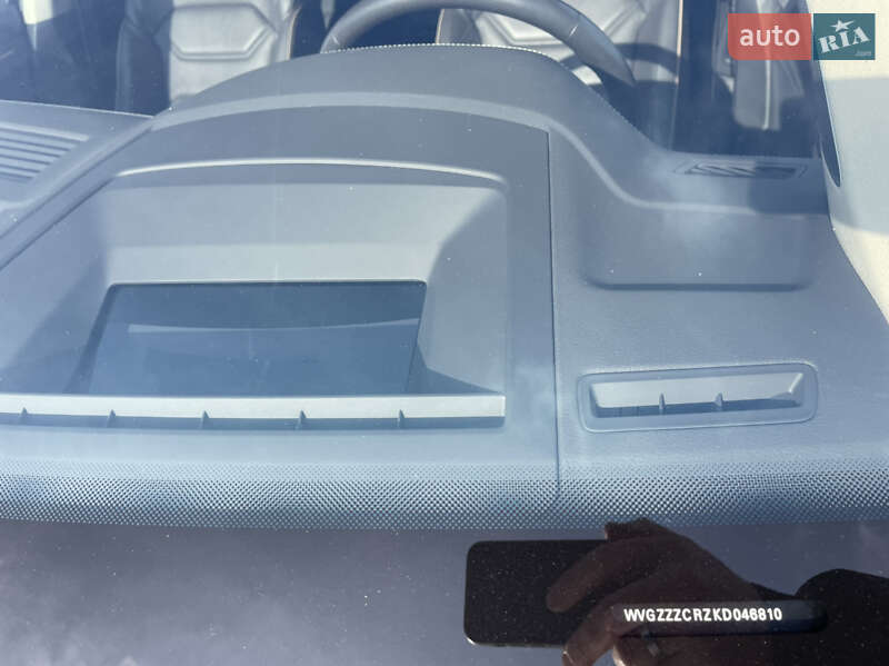 Позашляховик / Кросовер Volkswagen Touareg 2019 в Києві