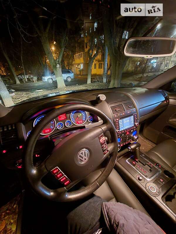 Внедорожник / Кроссовер Volkswagen Touareg 2004 в Одессе
