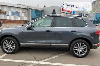 Внедорожник / Кроссовер Volkswagen Touareg 2015 в Одессе