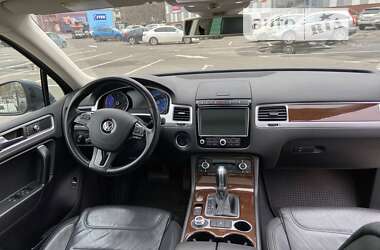 Внедорожник / Кроссовер Volkswagen Touareg 2015 в Одессе