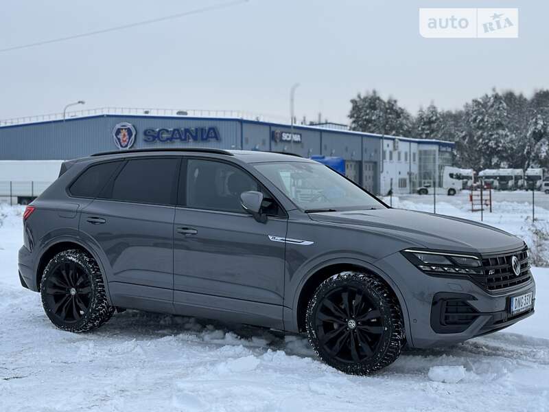 Позашляховик / Кросовер Volkswagen Touareg 2019 в Львові