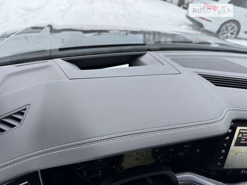 Позашляховик / Кросовер Volkswagen Touareg 2019 в Львові
