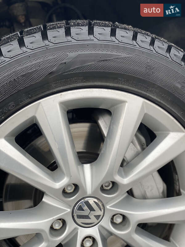 Внедорожник / Кроссовер Volkswagen Touareg 2012 в Хмельницком фото 4 Внедорожник / Кроссовер Volkswagen Touareg 2012 в Хмельницком