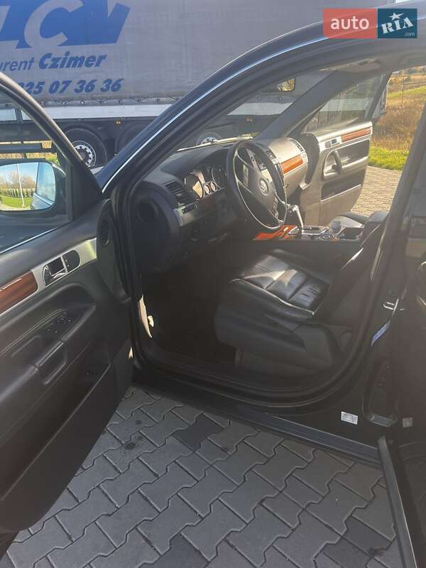 Внедорожник / Кроссовер Volkswagen Touareg 2005 в Яворове