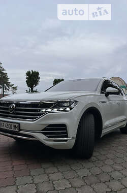 Внедорожник / Кроссовер Volkswagen Touareg 2019 в Виннице