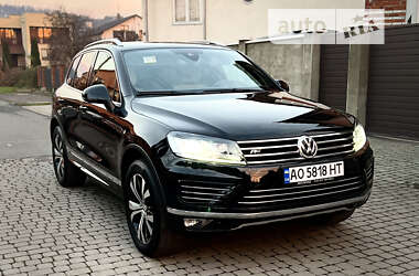 Внедорожник / Кроссовер Volkswagen Touareg 2016 в Мукачево