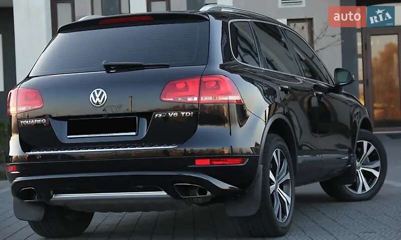 Внедорожник / Кроссовер Volkswagen Touareg 2013 в Хмельницком