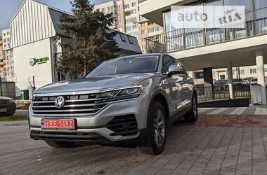 Внедорожник / Кроссовер Volkswagen Touareg 2018 в Львове