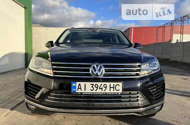 Позашляховик / Кросовер Volkswagen Touareg 2017 в Києві