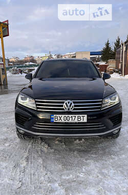 Позашляховик / Кросовер Volkswagen Touareg 2014 в Хмельницькому