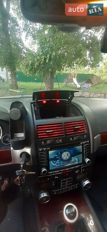 Внедорожник / Кроссовер Volkswagen Touareg 2004 в Львове