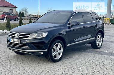 Позашляховик / Кросовер Volkswagen Touareg 2016 в Львові