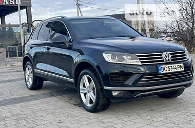 Внедорожник / Кроссовер Volkswagen Touareg 2016 в Львове