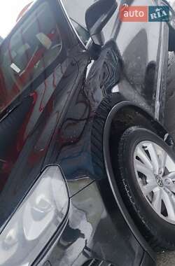 Внедорожник / Кроссовер Volkswagen Touareg 2013 в 