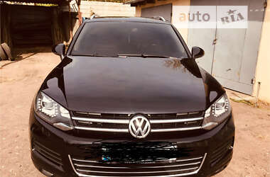 Внедорожник / Кроссовер Volkswagen Touareg 2013 в Конотопе