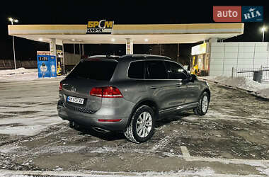 Внедорожник / Кроссовер Volkswagen Touareg 2011 в Радомышле