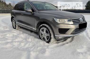 Позашляховик / Кросовер Volkswagen Touareg 2015 в Івано-Франківську