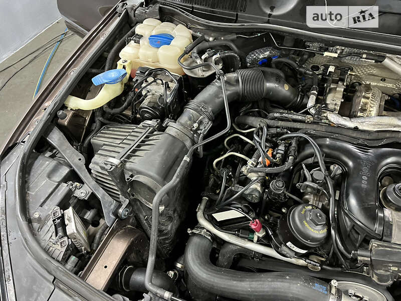 Внедорожник / Кроссовер Volkswagen Touareg 2011 в Луцке фото 72 Внедорожник / Кроссовер Volkswagen Touareg 2011 в Луцке