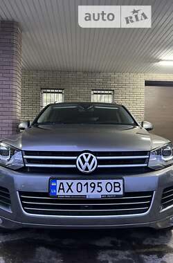 Позашляховик / Кросовер Volkswagen Touareg 2013 в Дніпрі