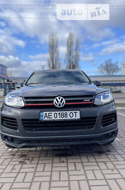 Позашляховик / Кросовер Volkswagen Touareg 2013 в Києві