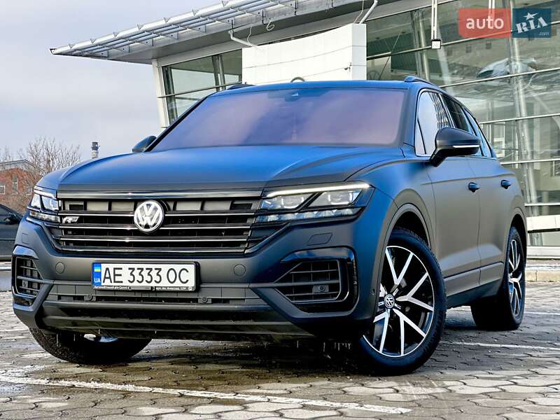 Внедорожник / Кроссовер Volkswagen Touareg 2019 в Днепре