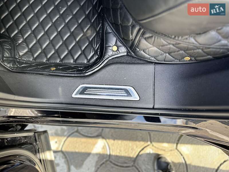 Внедорожник / Кроссовер Volkswagen Touareg 2019 в Днепре