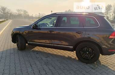 Внедорожник / Кроссовер Volkswagen Touareg 2012 в Измаиле