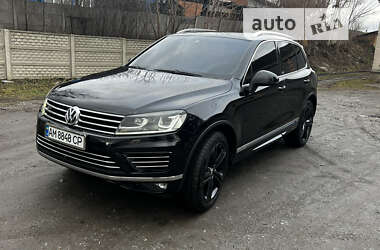 Внедорожник / Кроссовер Volkswagen Touareg 2016 в Житомире