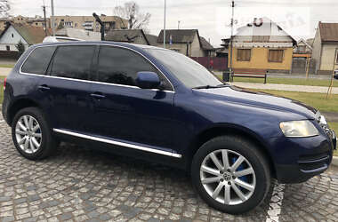 Внедорожник / Кроссовер Volkswagen Touareg 2005 в Виноградове