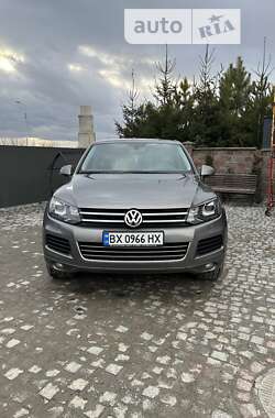 Внедорожник / Кроссовер Volkswagen Touareg 2011 в Тернополе