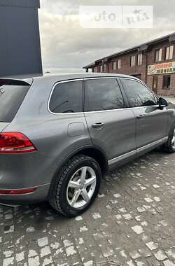 Внедорожник / Кроссовер Volkswagen Touareg 2011 в Тернополе