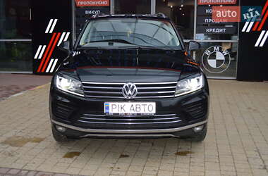 Внедорожник / Кроссовер Volkswagen Touareg 2017 в 