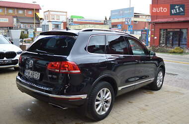Внедорожник / Кроссовер Volkswagen Touareg 2017 в 