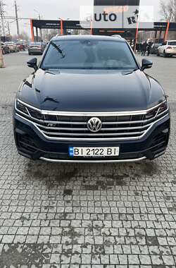 Позашляховик / Кросовер Volkswagen Touareg 2018 в Кобеляках