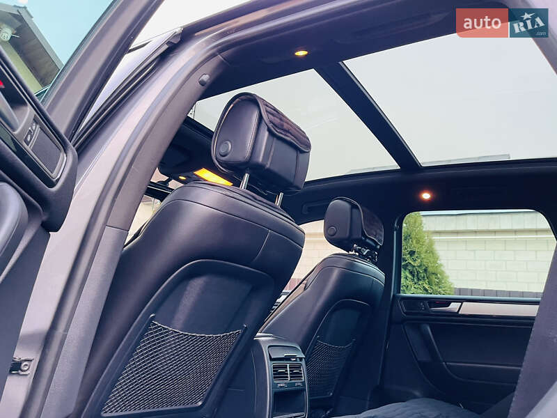 Внедорожник / Кроссовер Volkswagen Touareg 2013 в Смеле