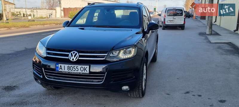 Внедорожник / Кроссовер Volkswagen Touareg 2012 в Сквире