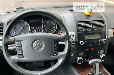 Внедорожник / Кроссовер Volkswagen Touareg 2010 в Киеве