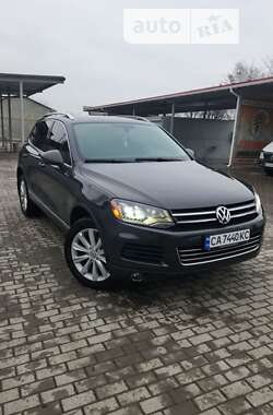 Внедорожник / Кроссовер Volkswagen Touareg 2012 в Тальном