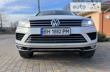 Внедорожник / Кроссовер Volkswagen Touareg 2017 в Белгороде-Днестровском