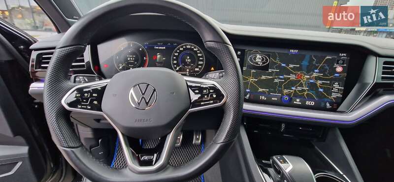 Позашляховик / Кросовер Volkswagen Touareg 2021 в Києві
