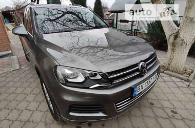 Внедорожник / Кроссовер Volkswagen Touareg 2012 в Хмельницком