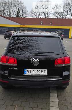 Внедорожник / Кроссовер Volkswagen Touareg 2004 в Коломые