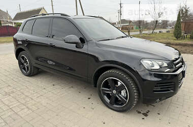 Внедорожник / Кроссовер Volkswagen Touareg 2014 в Звенигородке